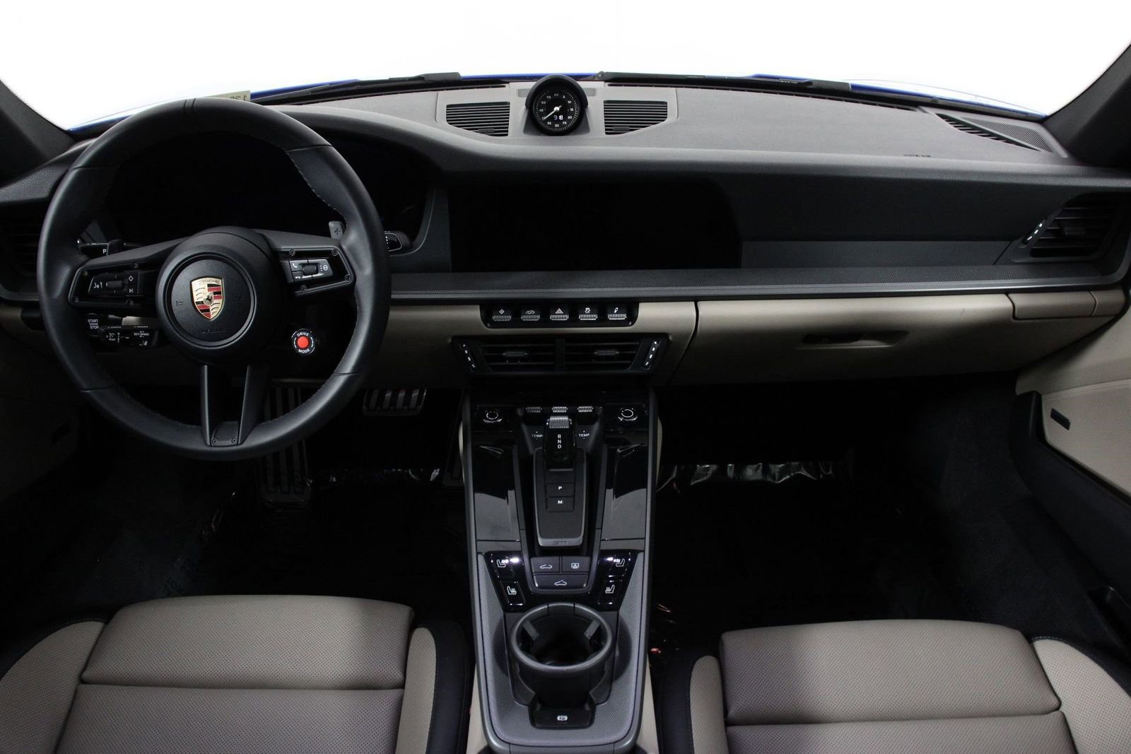 Certified 2025 Porsche 911 Carrera image 11