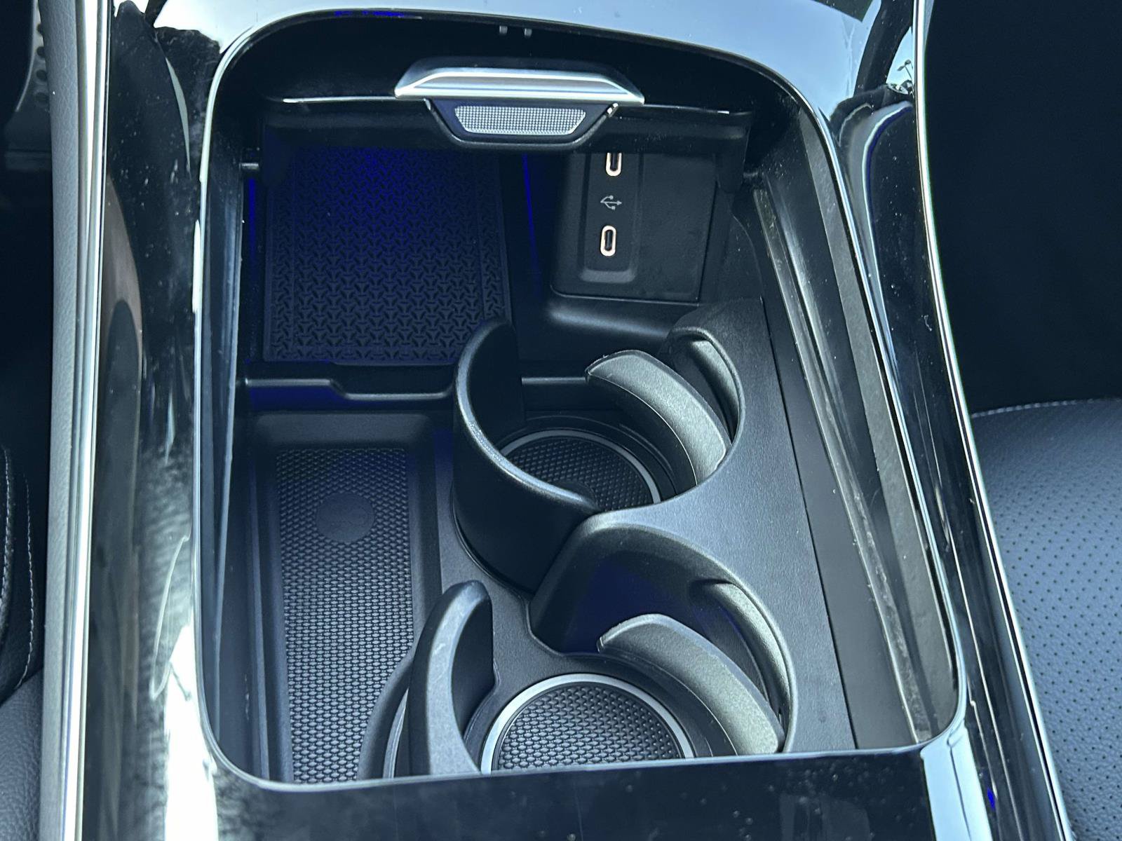 Certified 2025 Mercedes-Benz GLC 300 image 37
