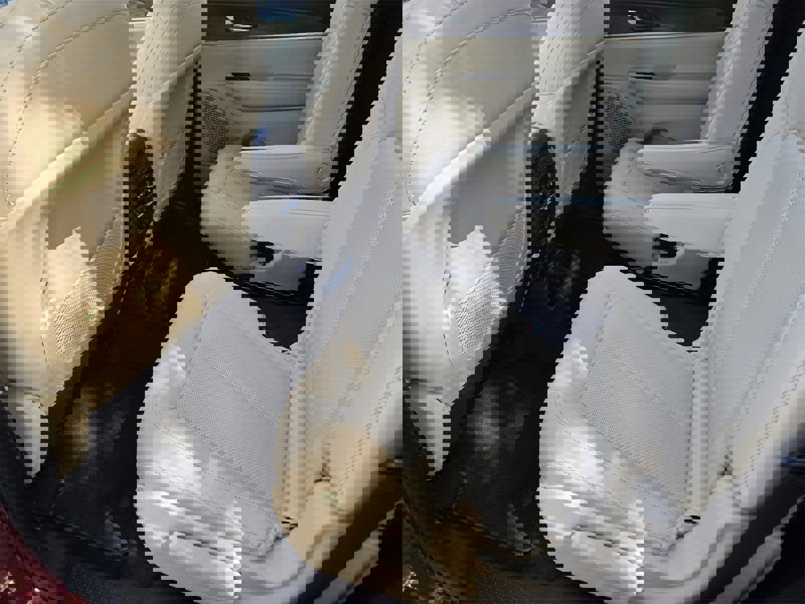 New 2025 Jeep Grand Cherokee L Limited w/ Luxury Tech Group II image 28