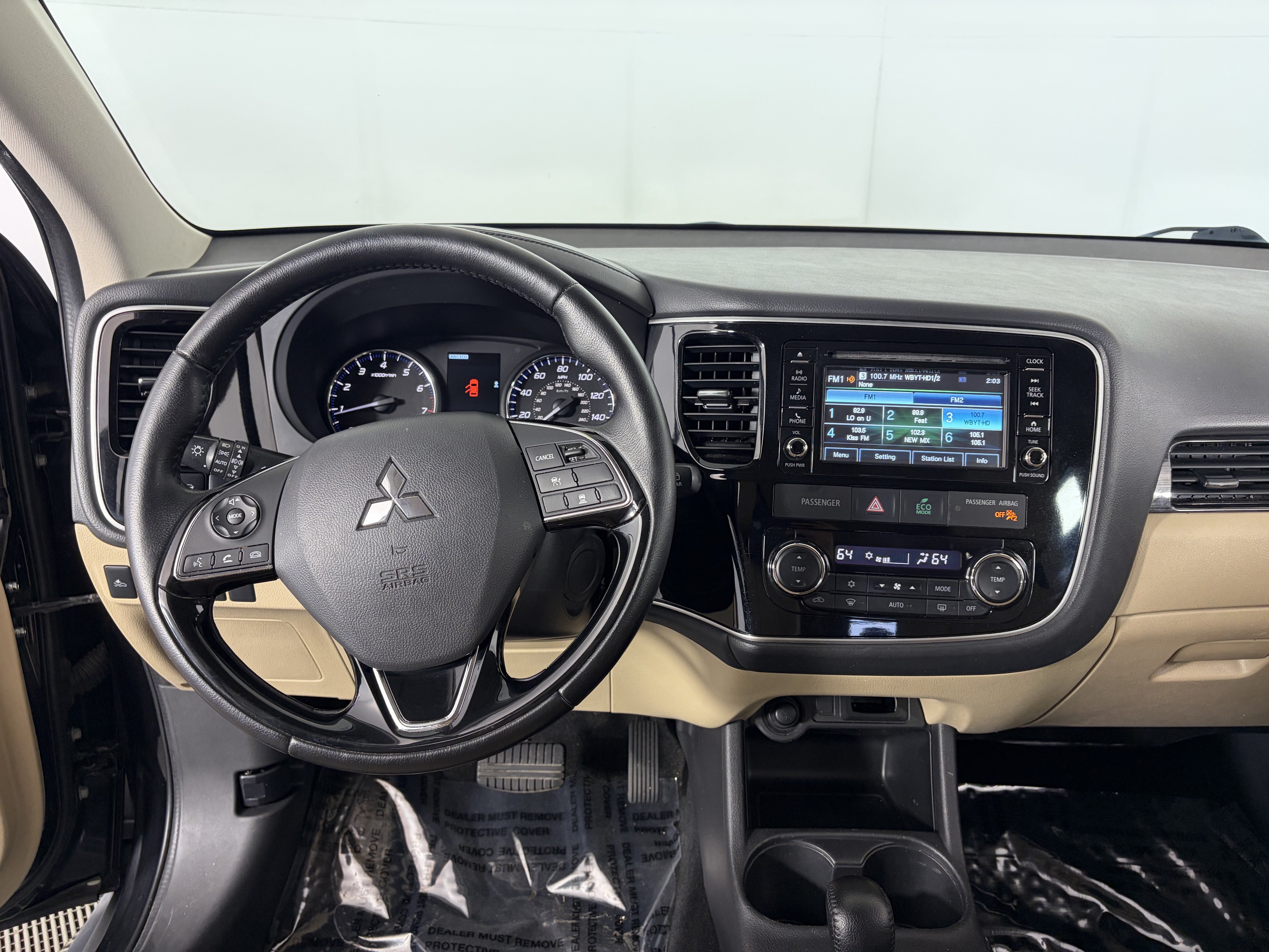 Used 2016 Mitsubishi Outlander SEL AWD/4WD image 3