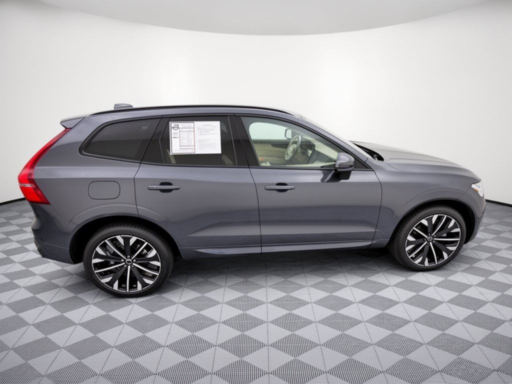 Used 2026 Volvo XC60 B5 Ultra AWD/4WD image 8