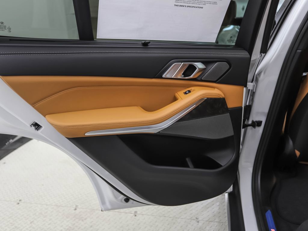 Used 2026 BMW X5 xDrive50e w/ Executive Package image 19