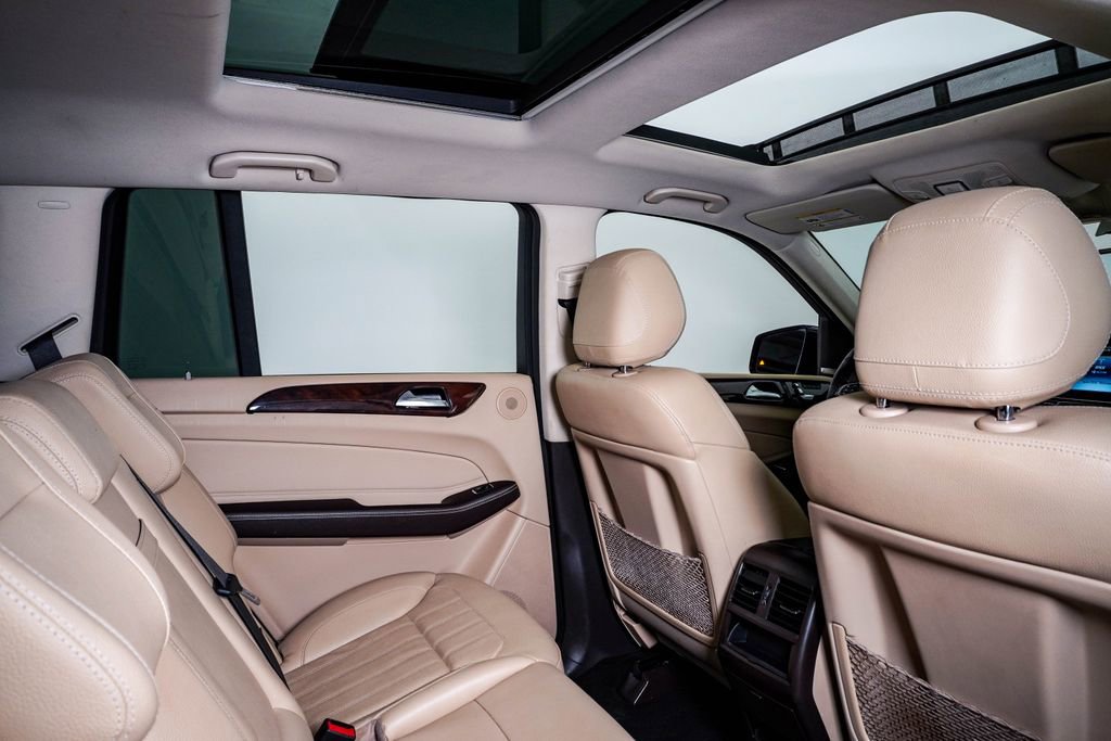 Used 2019 Mercedes-Benz GLS 450 4MATIC image 16