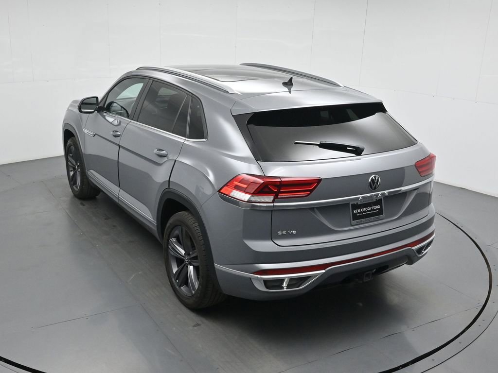 Used 2021 Volkswagen Atlas Cross Sport SE image 40