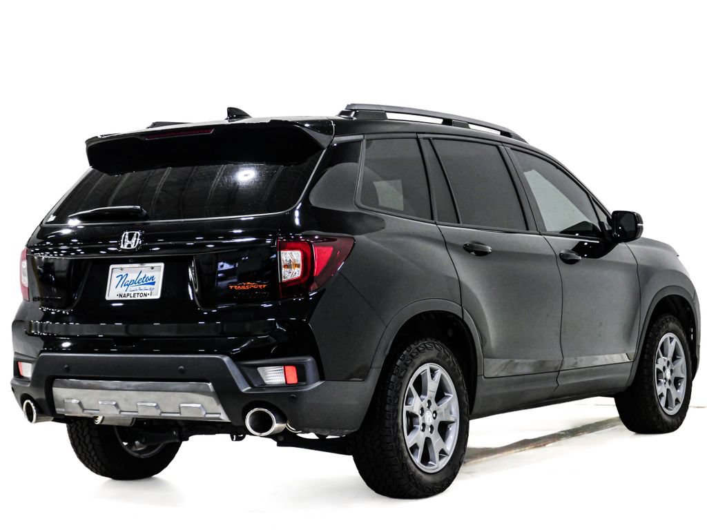 Used 2025 Honda Passport TrailSport image 7