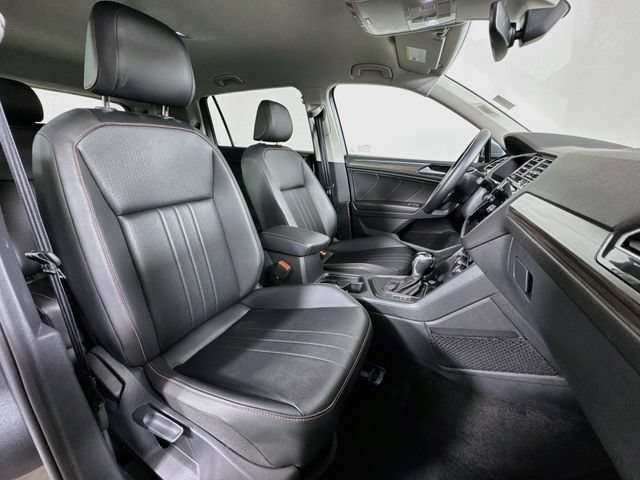 Used 2024 Volkswagen Tiguan SE FWD image 28