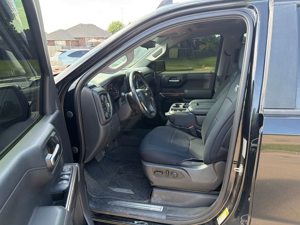 Used 2019 Chevrolet Silverado 1500 LT w/ Texas Edition AWD/4WD image 14