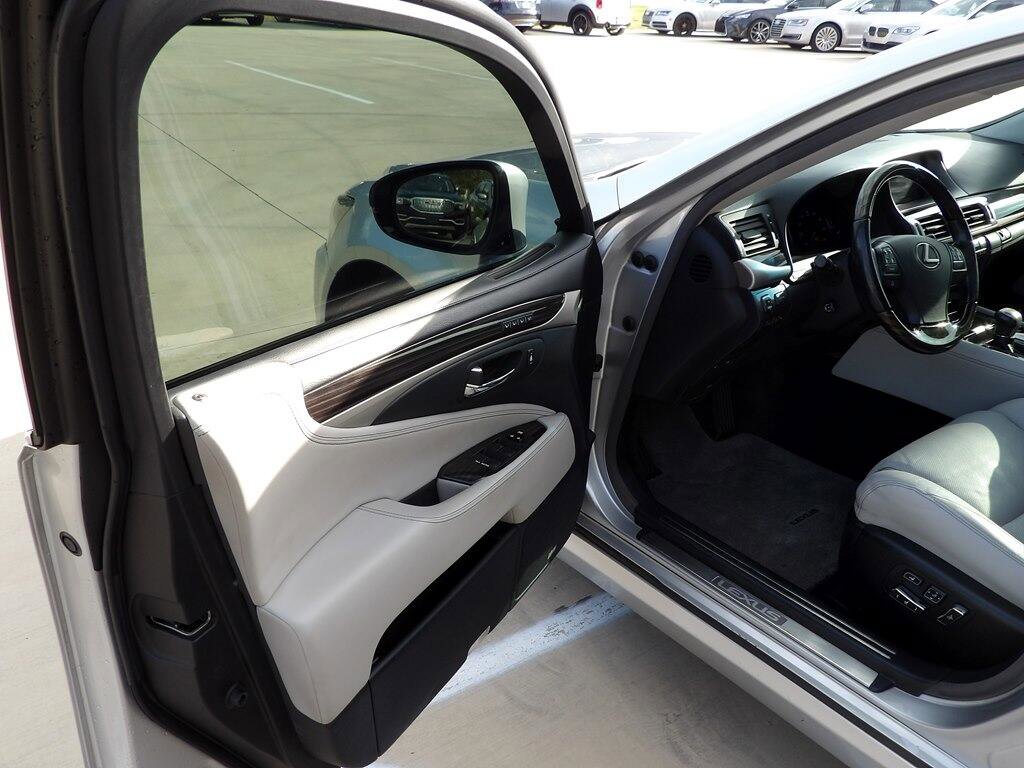 Used 2014 Lexus LS 460 Luxury w/ Comfort Package image 50