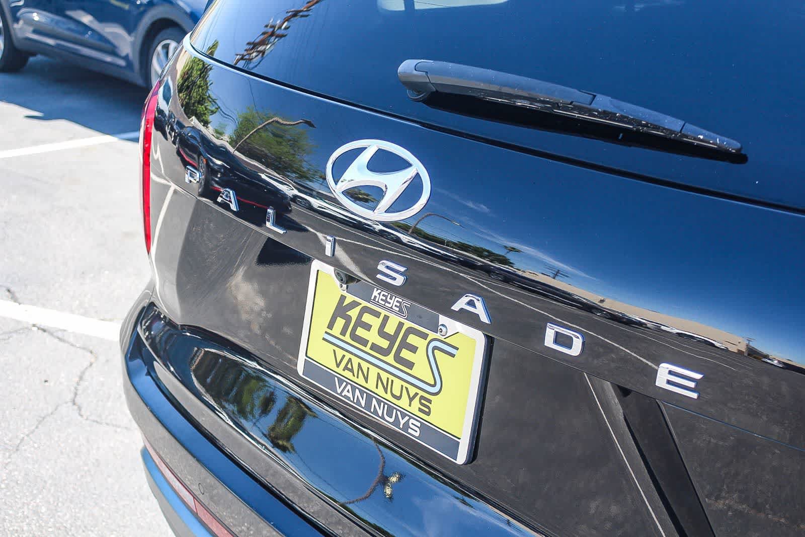Certified 2024 Hyundai Palisade Limited FWD image 9