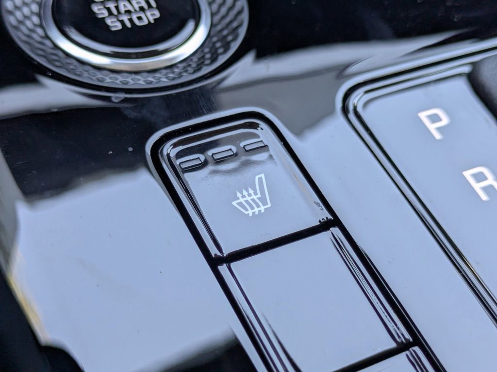 Used 2025 Kia Niro EX Touring image 24