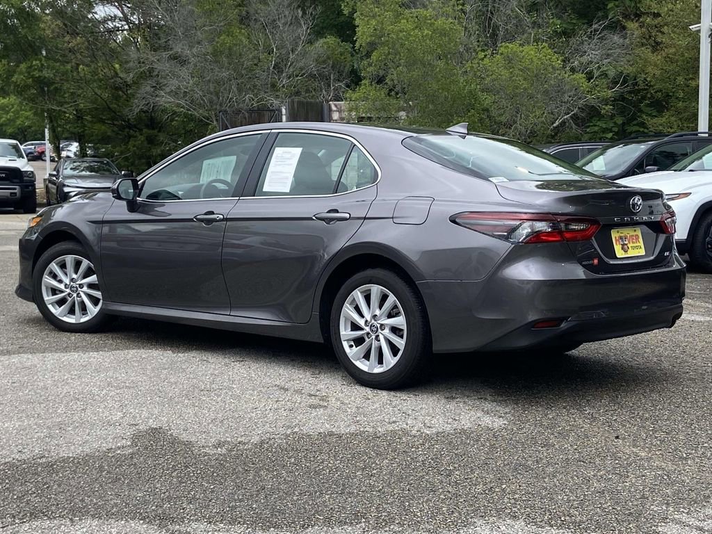 Used 2023 Toyota Camry LE FWD image 5