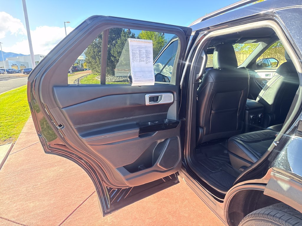 Used 2021 Ford Explorer ST w/ Equipment Group 401A AWD/4WD image 17
