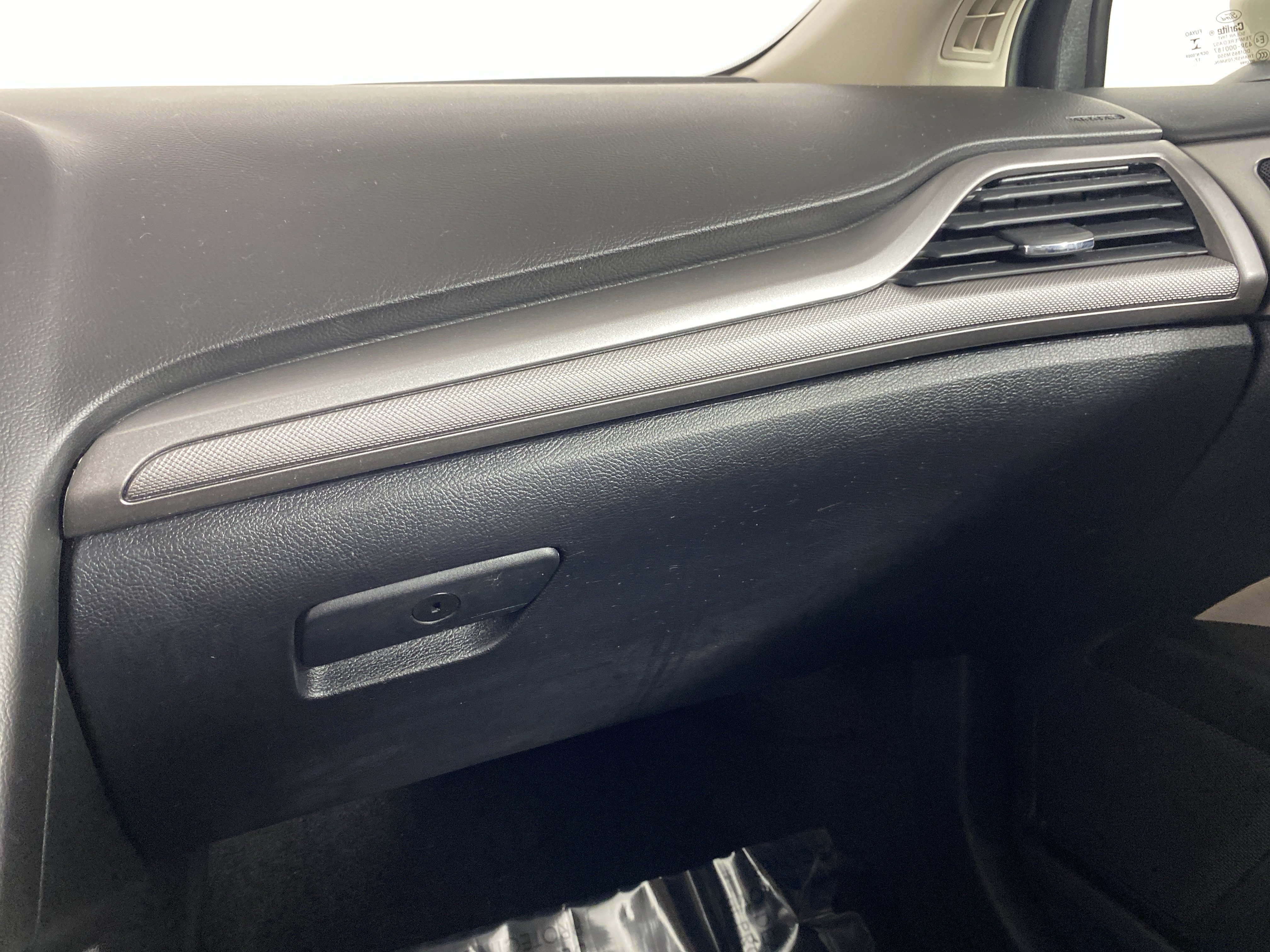 Used 2018 Ford Fusion S FWD image 28