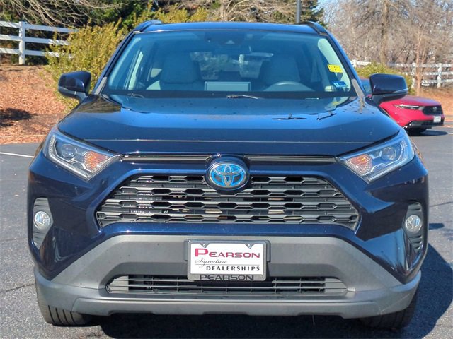 Used 2021 Toyota RAV4 XLE Premium image 9