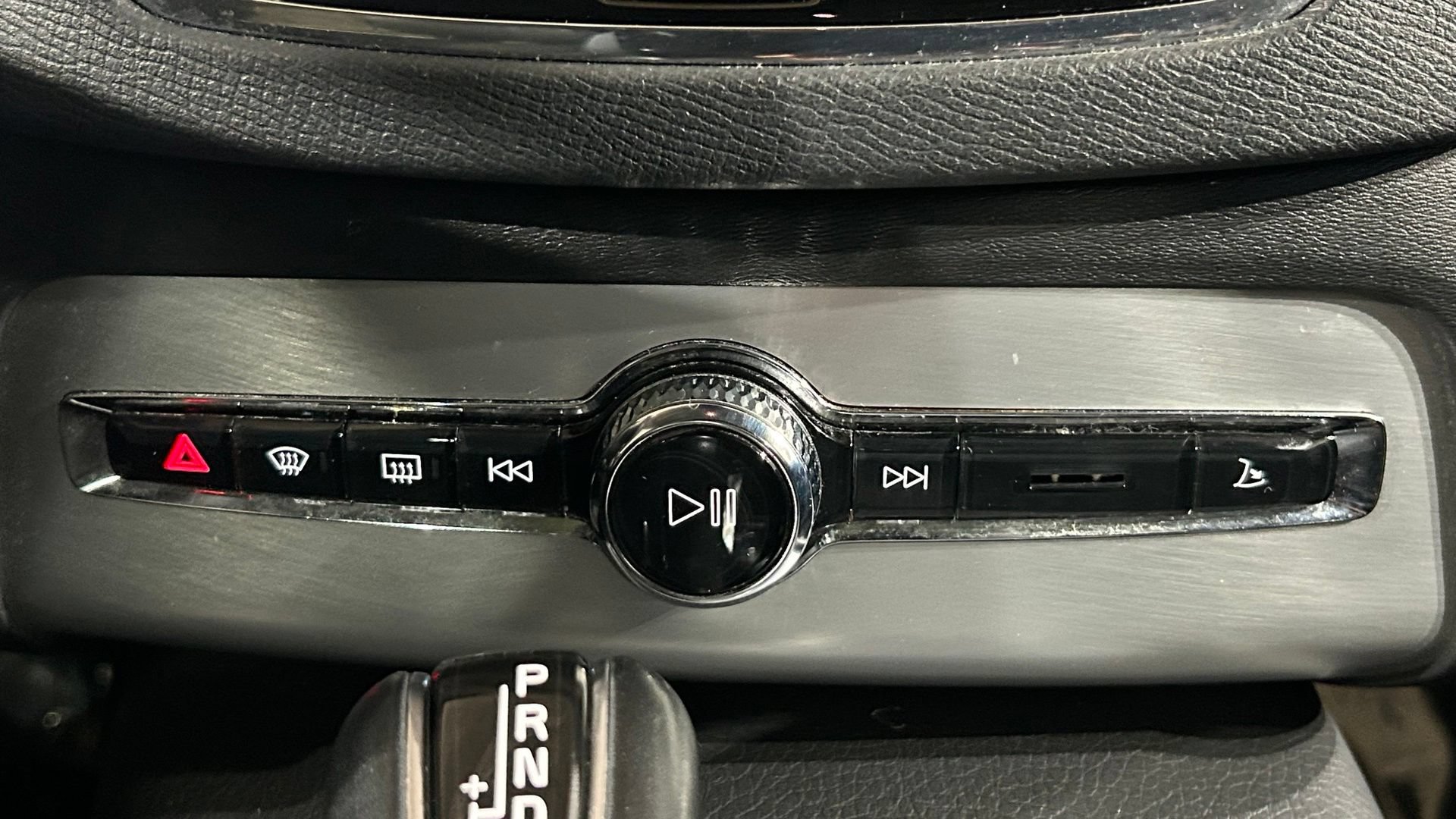 Used 2018 Volvo XC90 T5 Momentum w/ Convenience Package AWD/4WD image 99