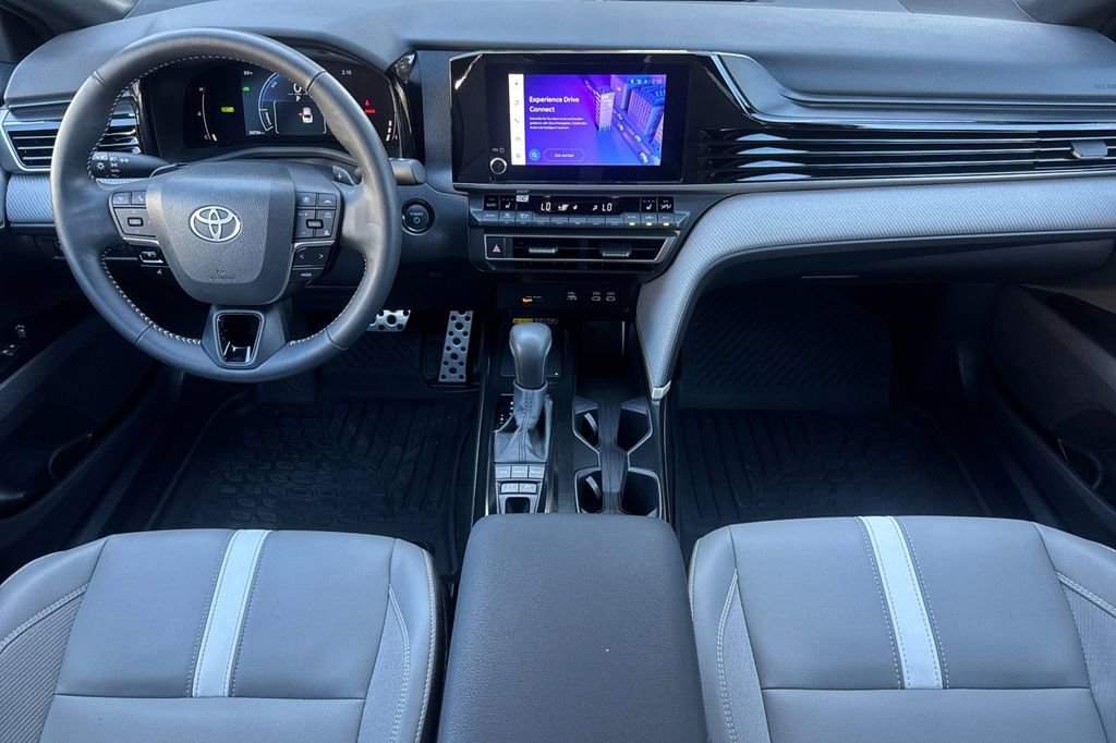 Certified 2025 Toyota Camry SE w/ Convenience Package image 12