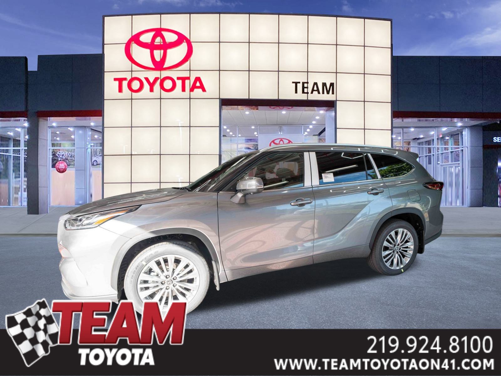 New 2026 Toyota Highlander Platinum image 1