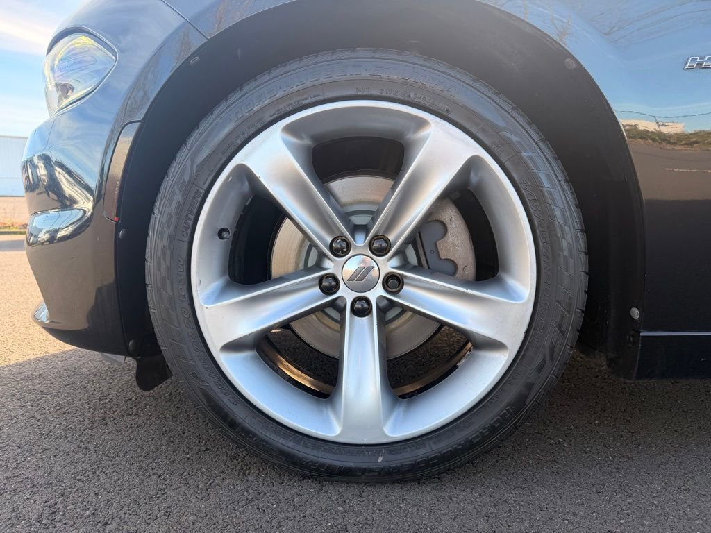 Used 2017 Dodge Charger R/T image 9