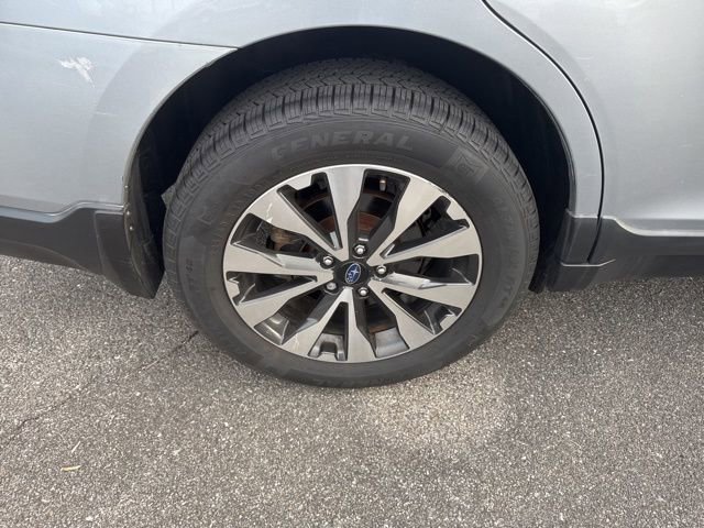 Used 2017 Subaru Outback 2.5i Limited w/ Popular Package #5 image 9
