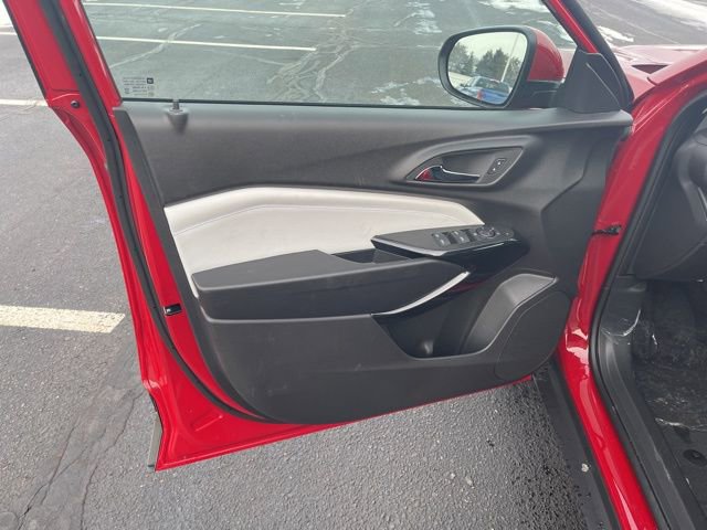 New 2026 Chevrolet Trax LT w/ Driver Confidence Package FWD image 12