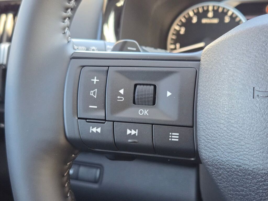 New 2026 Nissan Pathfinder SV image 26