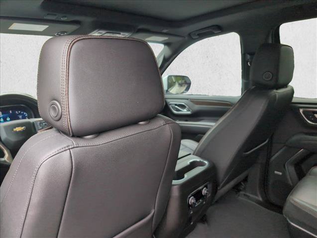 Used 2022 Chevrolet Tahoe High Country AWD/4WD image 18