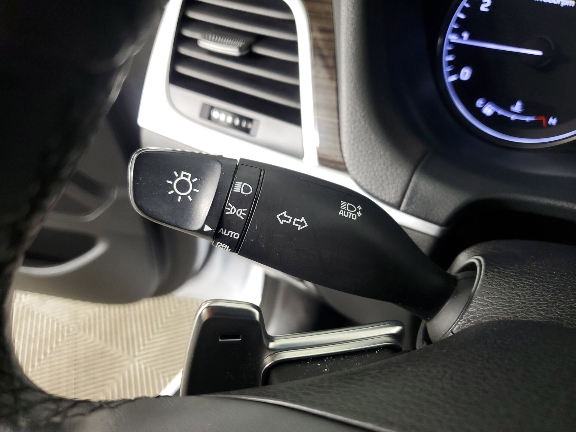 Used 2017 Genesis G80 3.8 image 31