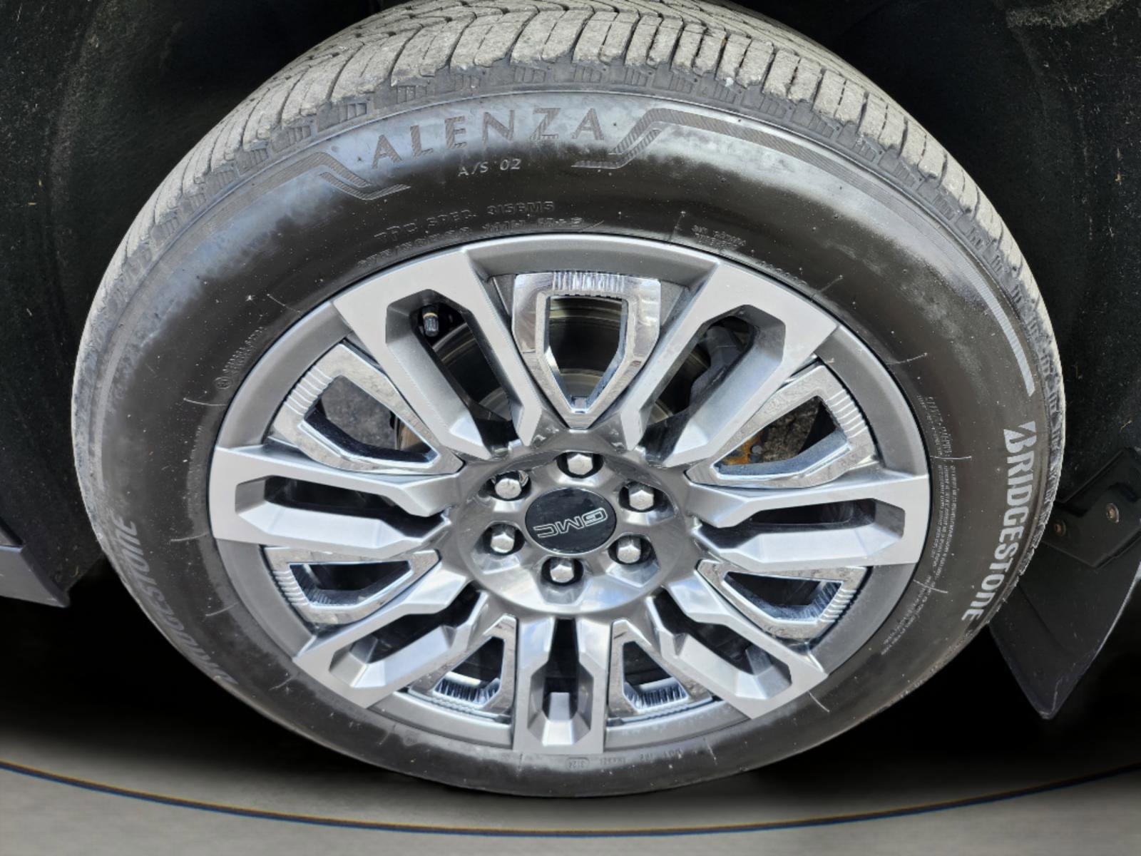 Used 2024 GMC Yukon XL Denali Ultimate w/ LPO, Floor Liner Package image 36