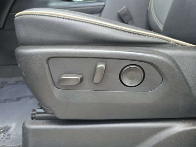 Certified 2024 GMC Yukon SLT AWD/4WD image 18