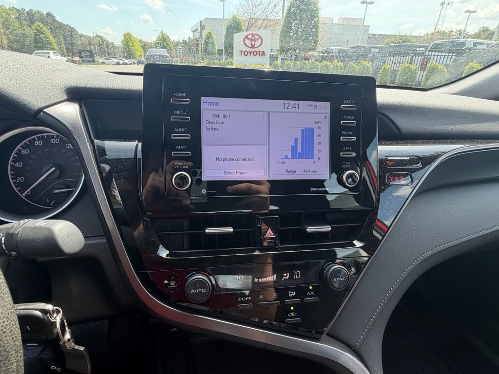 Used 2024 Toyota Camry LE image 17