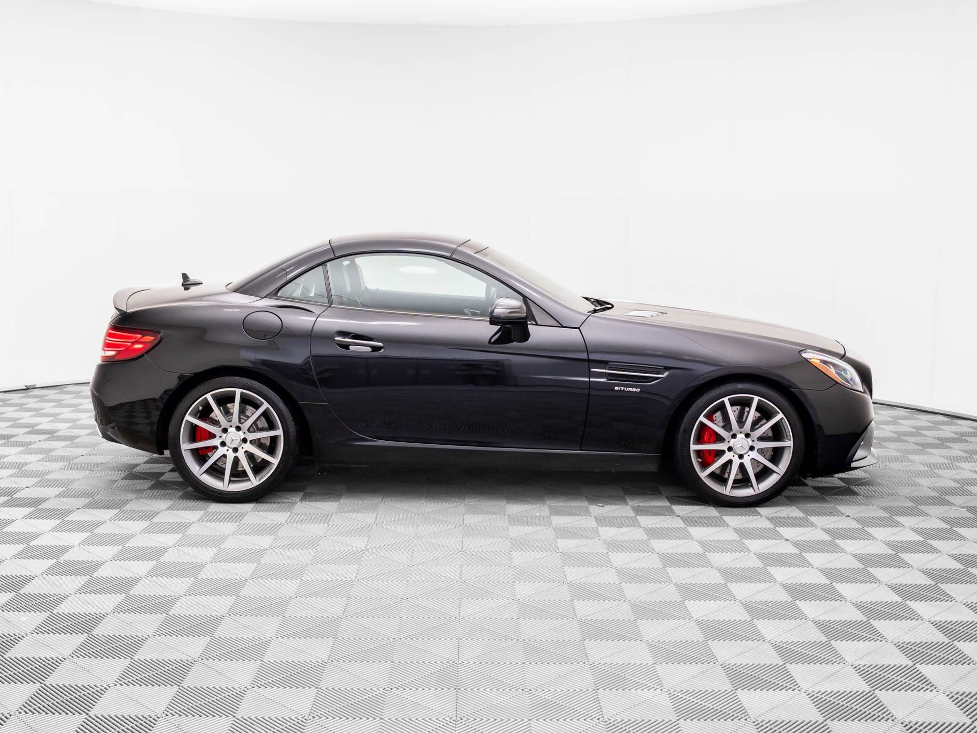 Used 2017 Mercedes-Benz SLC 43 AMG image 6