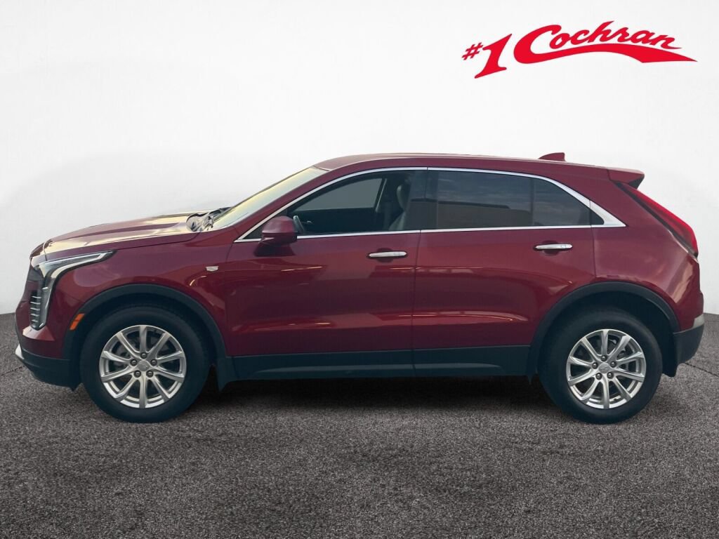 Used 2023 Cadillac XT4 Luxury w/ Cold Weather Package FWD image 22