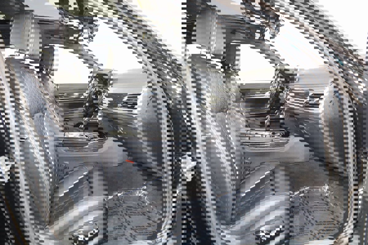 Used 2022 BMW 750i xDrive w/ M Sport Package image 13