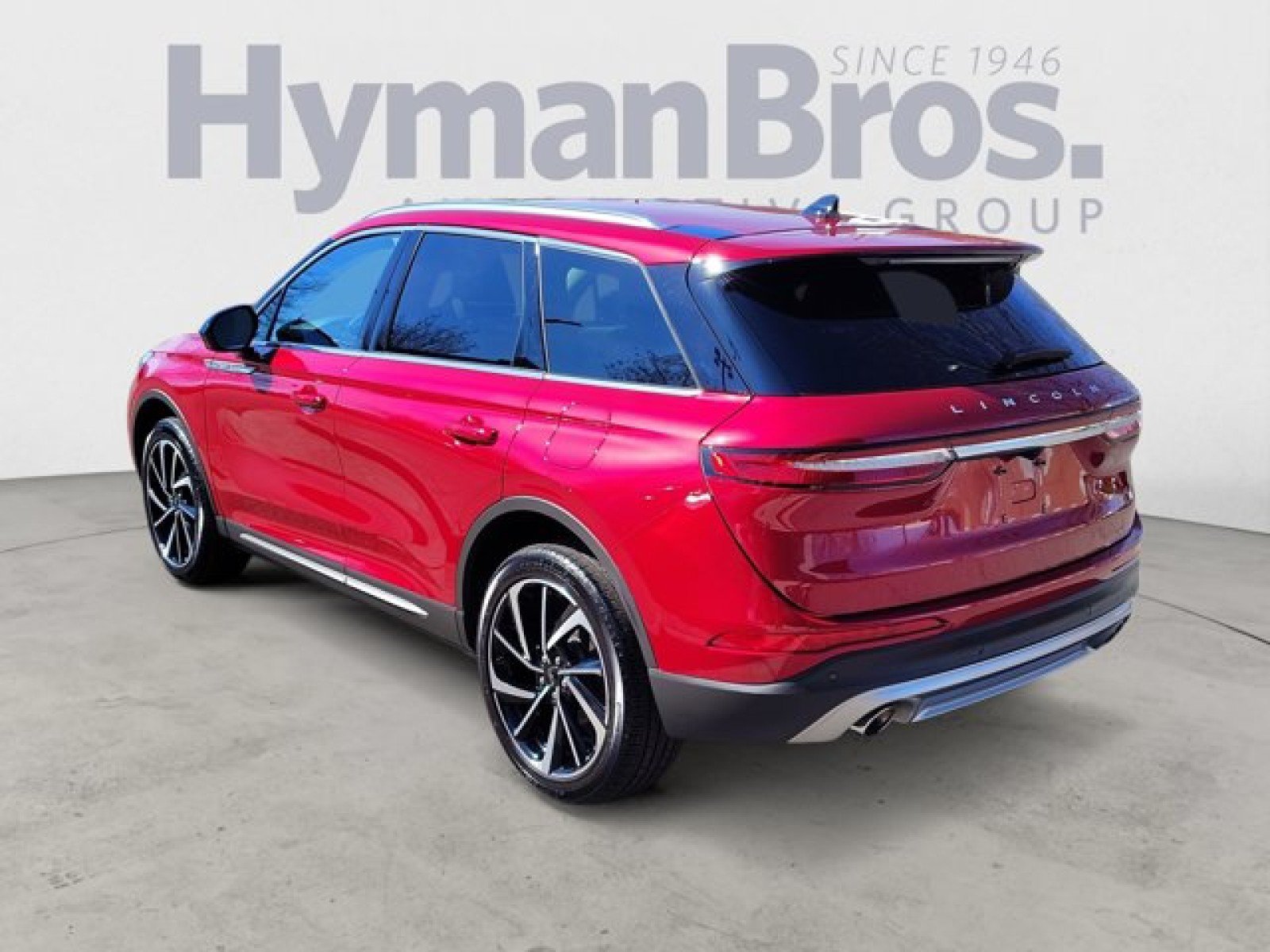 Used 2023 Lincoln Corsair Reserve w/ Rear Removable Package Tray AWD/4WD image 5