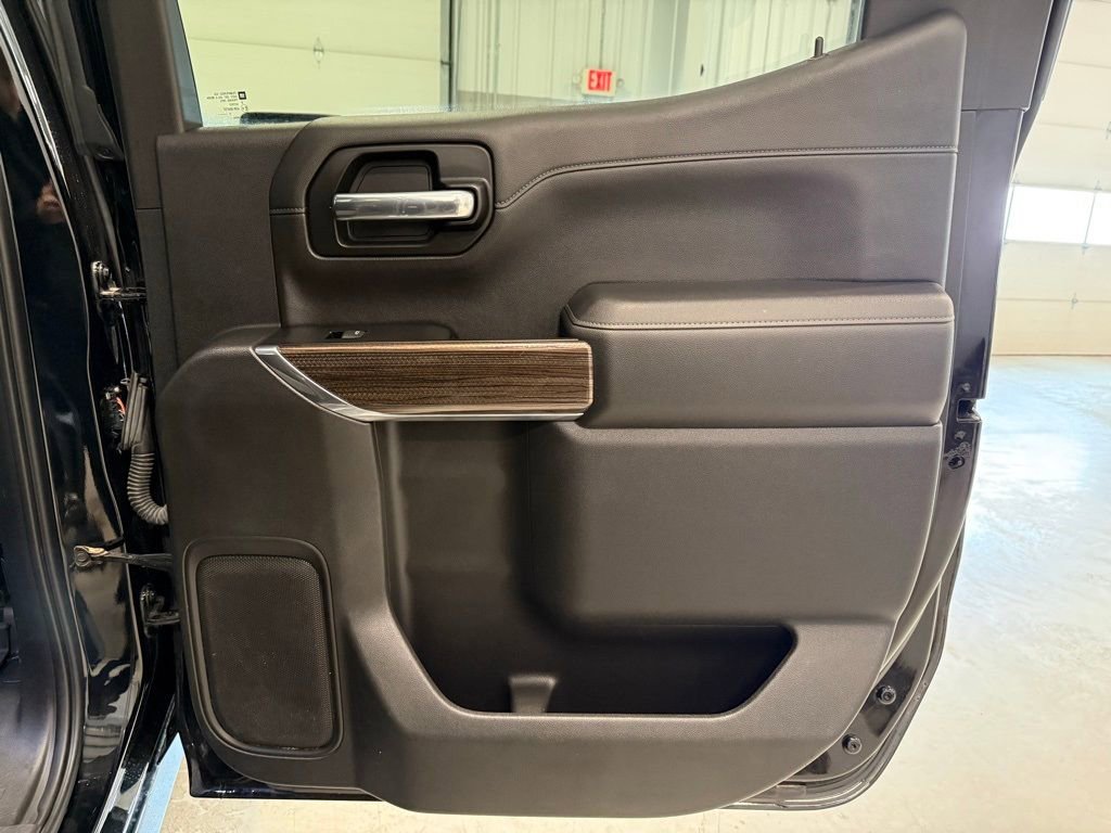 Used 2019 Chevrolet Silverado 1500 LT Trail Boss image 17