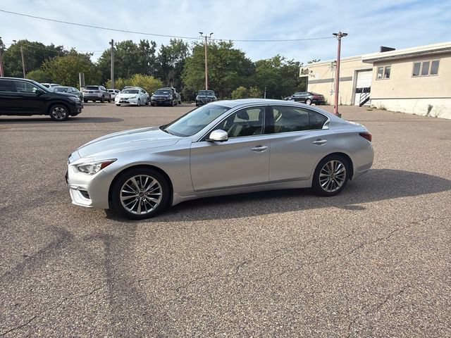 Used 2018 INFINITI Q50 Luxe w/ Sensory Package (Luxe) AWD/4WD video 1