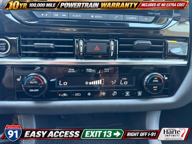 Used 2023 Nissan Pathfinder SV w/ SV Premium Package AWD/4WD image 19