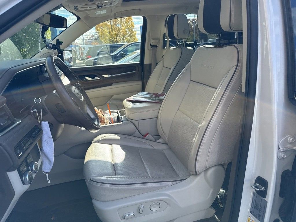 Used 2022 GMC Yukon XL Denali image 10