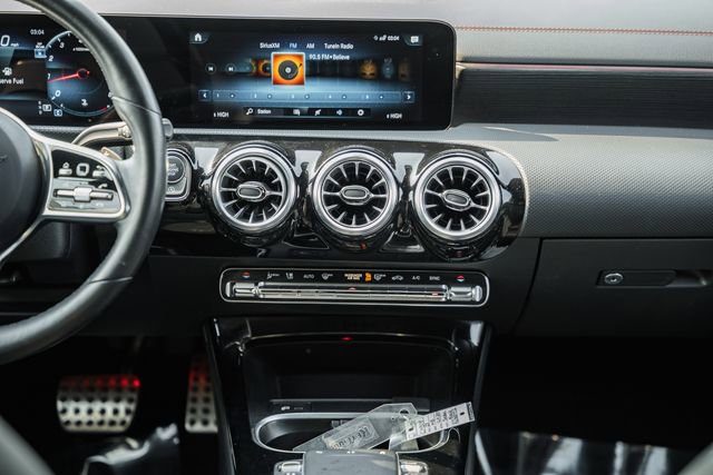 Used 2023 Mercedes-Benz CLA 250 4MATIC image 20