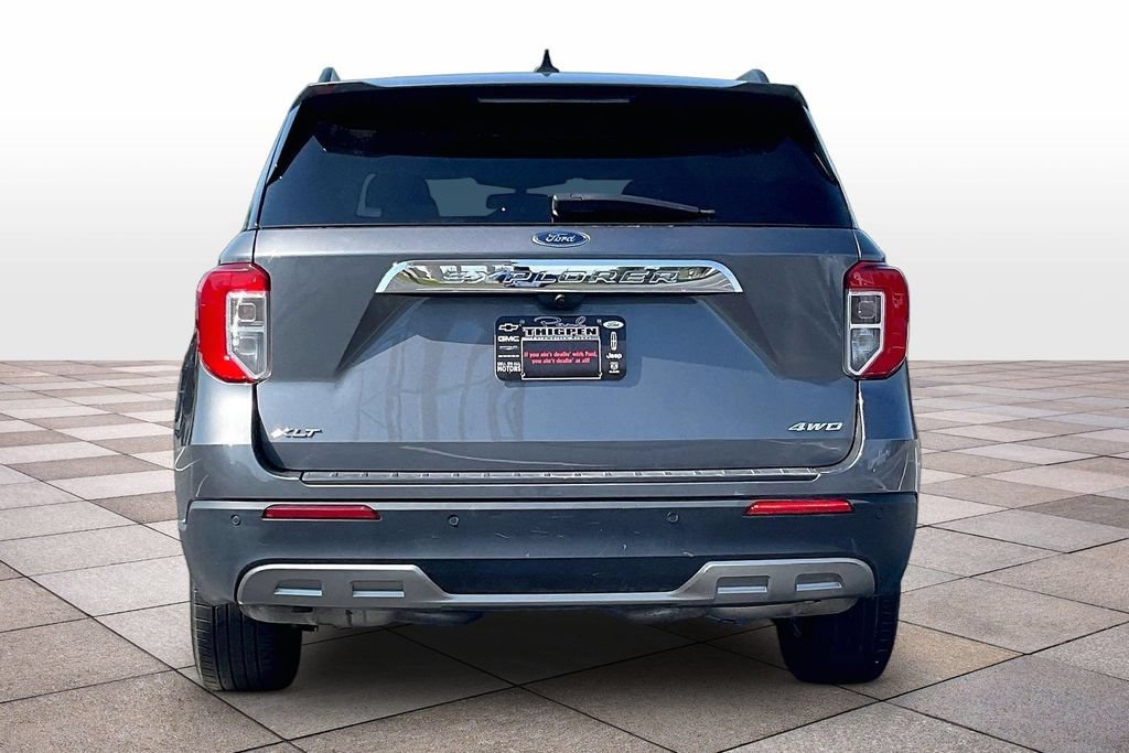 Certified 2022 Ford Explorer XLT w/ Equipment Group 202A AWD/4WD image 4