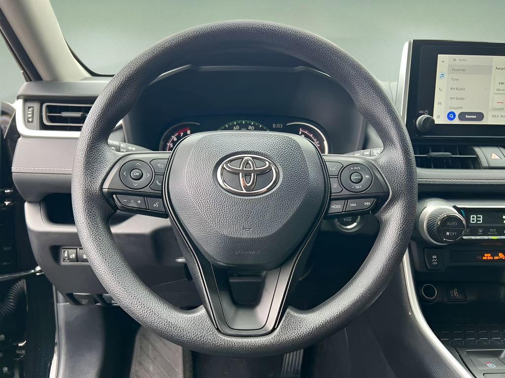 Used 2025 Toyota RAV4 XLE AWD/4WD image 14