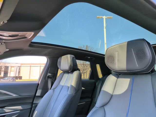 Used 2024 Cadillac Lyriq Luxury w/ LPO, Floor Liner Package image 27