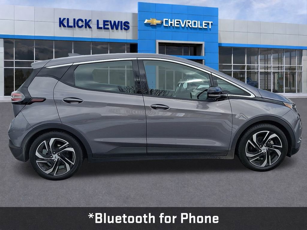 Used 2023 Chevrolet Bolt LT w/ Infotainment Package image 9