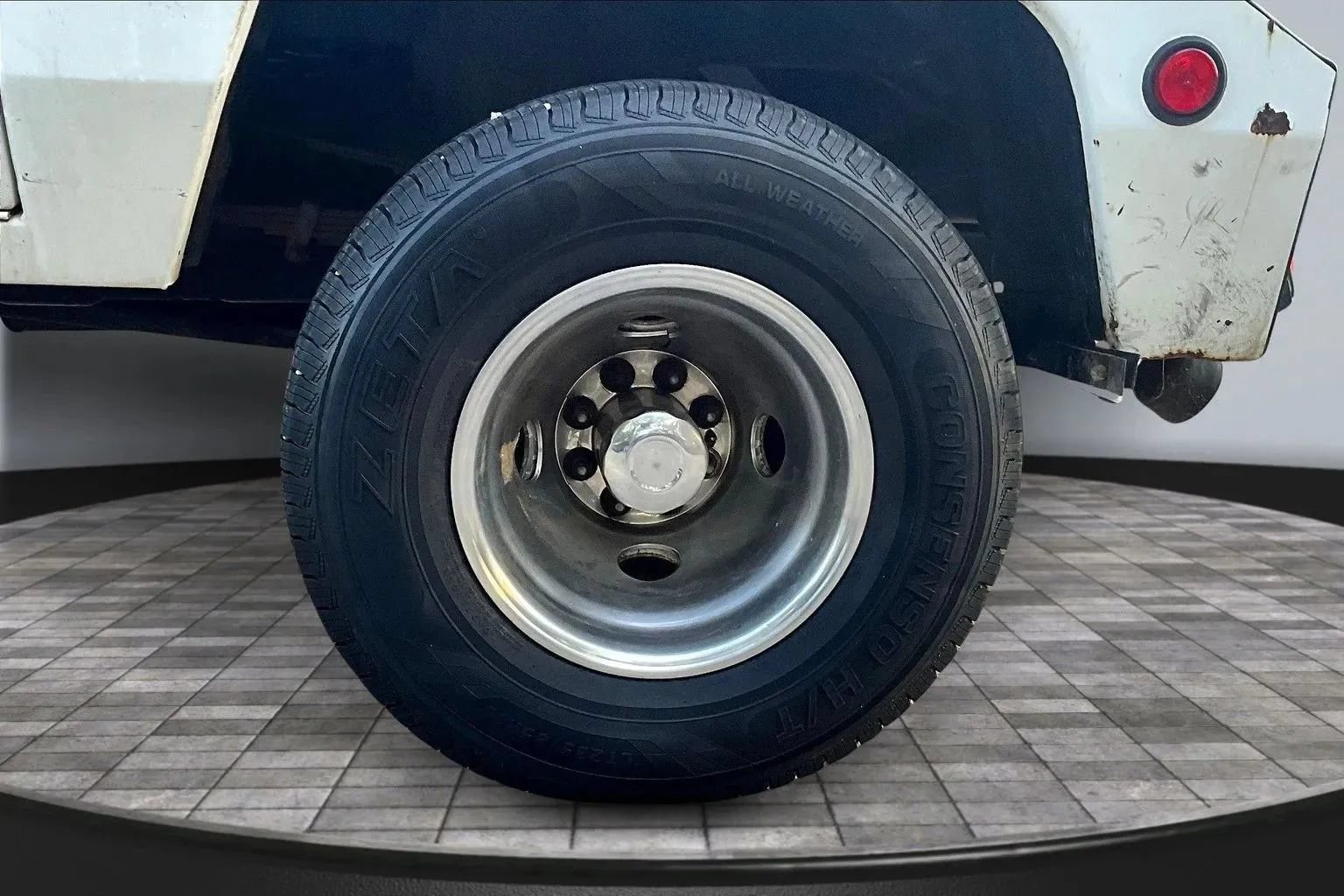 Used 1997 Ford F350 4x4 Regular Cab image 6