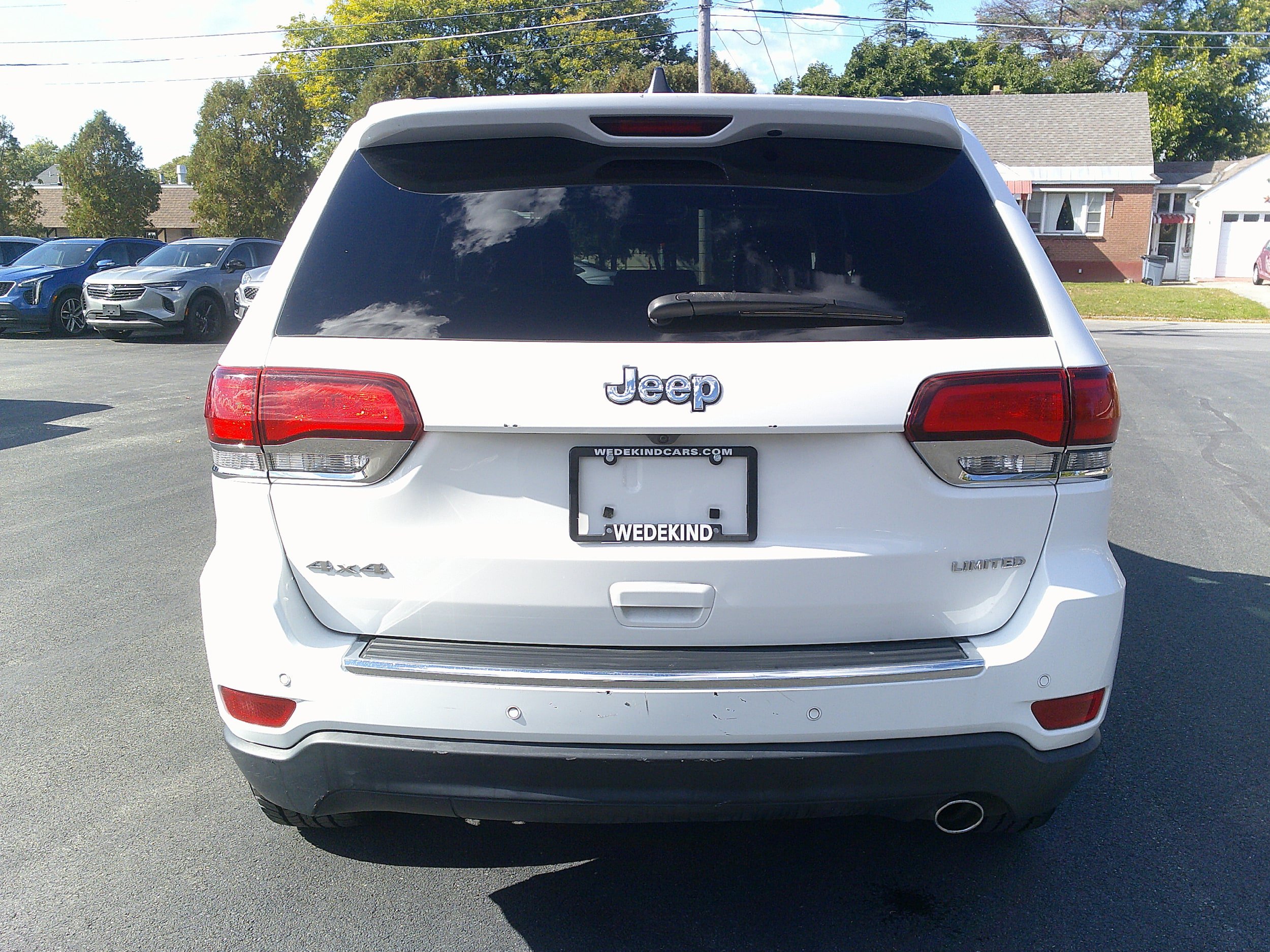 Used 2020 Jeep Grand Cherokee Limited AWD/4WD image 9