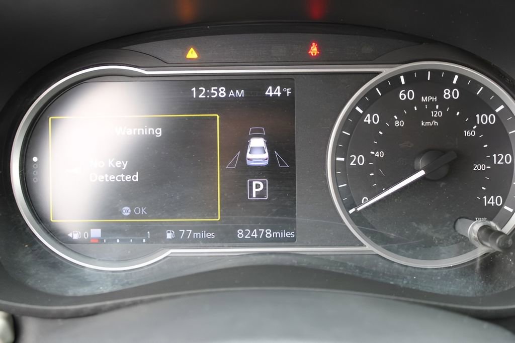 Used 2021 Nissan Versa SV image 9