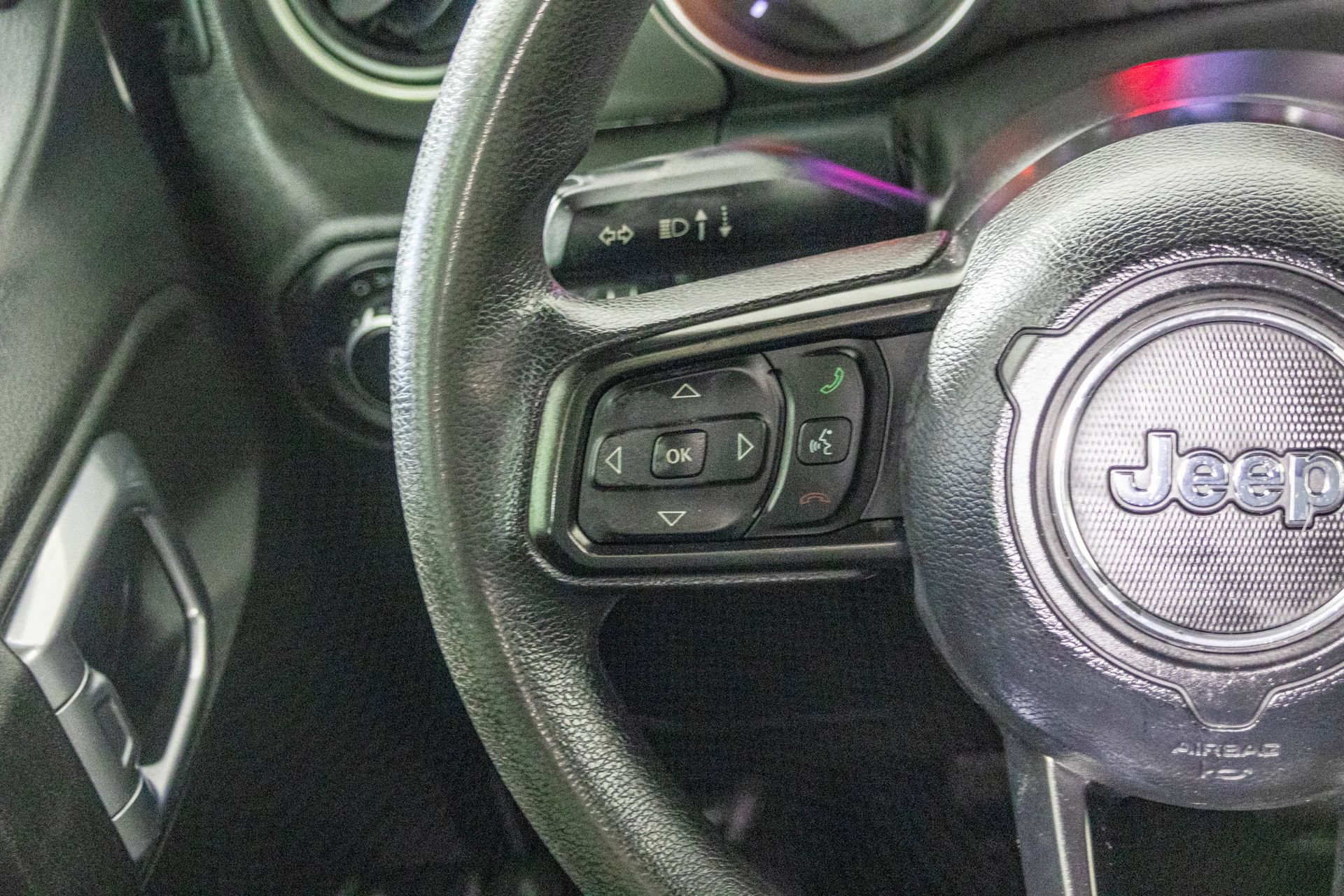 Used 2018 Jeep Wrangler Unlimited Sport AWD/4WD image 34