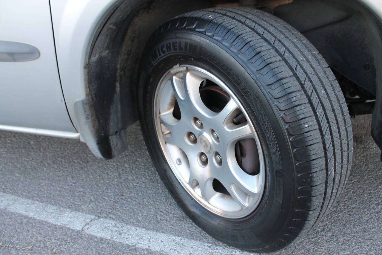 Used 2003 Dodge Grand Caravan Sport FWD image 12