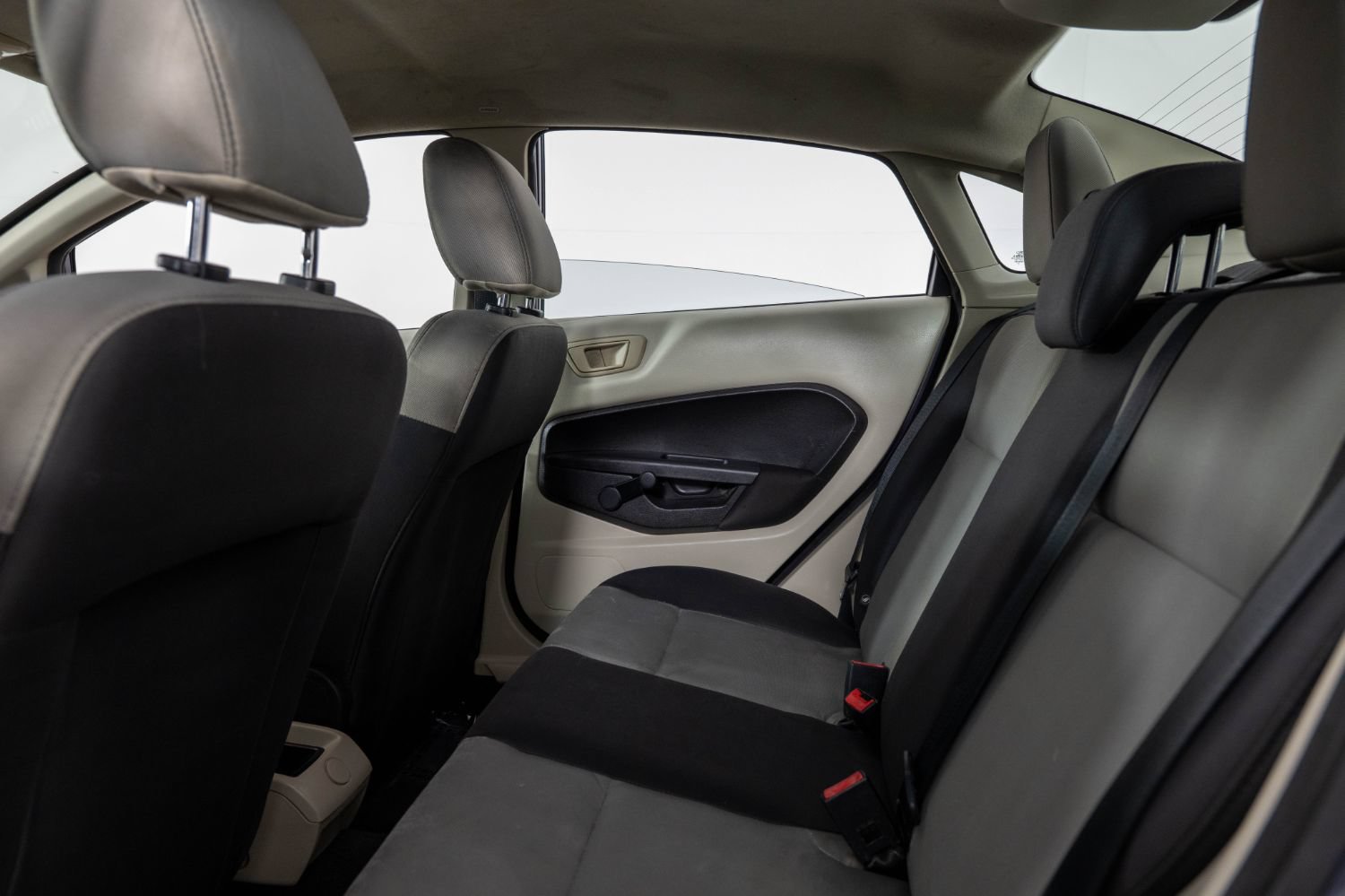 Used 2012 Ford Fiesta S FWD image 18