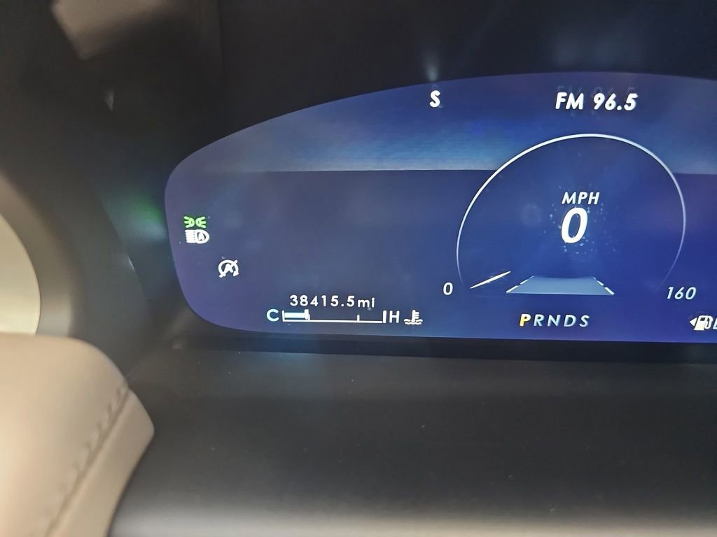 Used 2023 Lincoln Nautilus AWD image 19